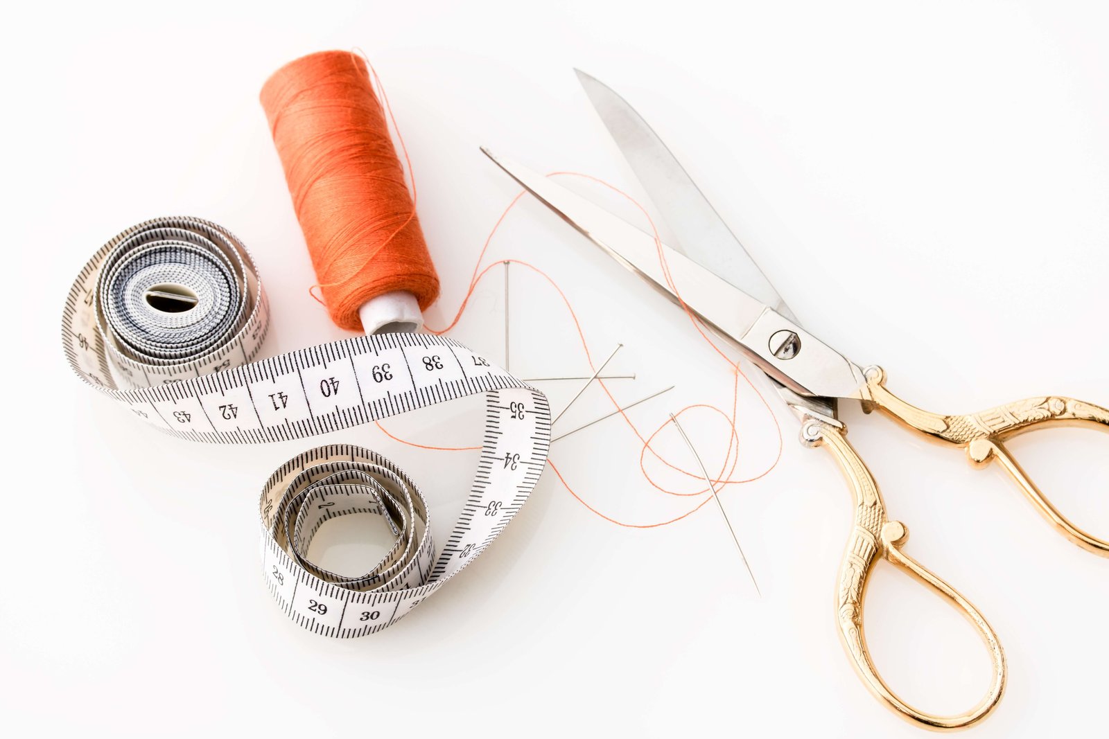 outils de travail pour ajustement de robe de mariée québec l'atelier de véro