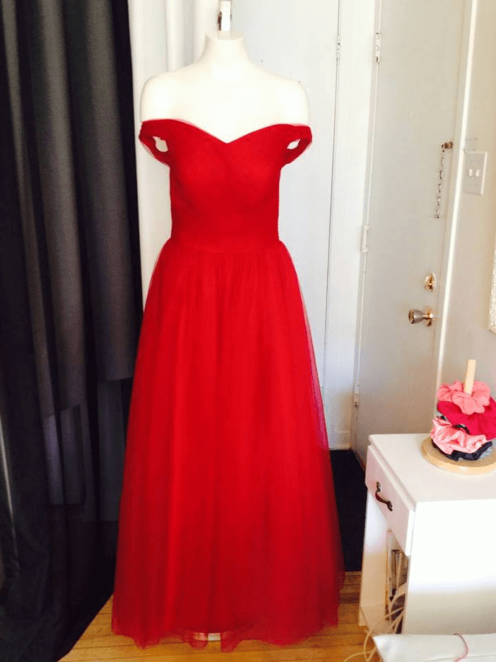 robe rouge ajustement robe de mariée atelier de véro